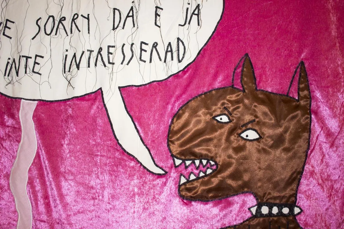 maskinbroderi hund som röker