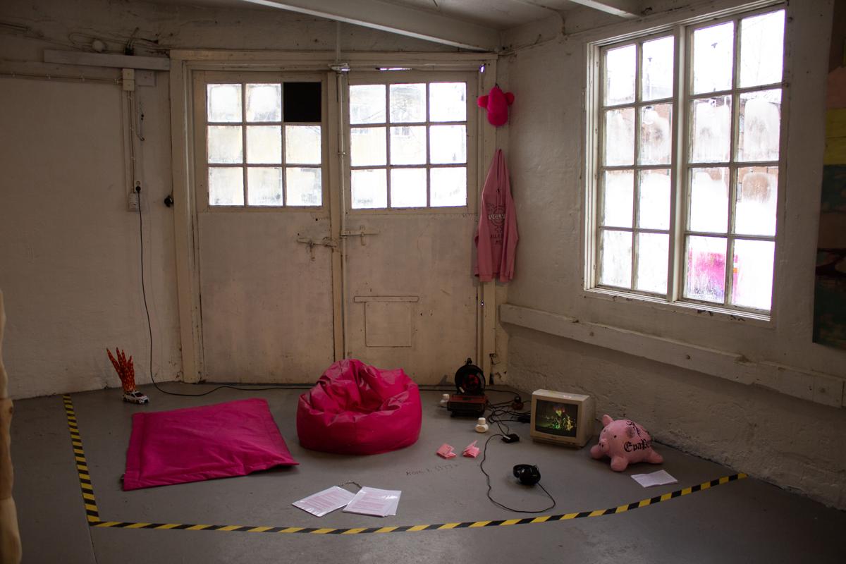 lådbil lådepa epa rosa raggare eparaggare querraggare queer installation